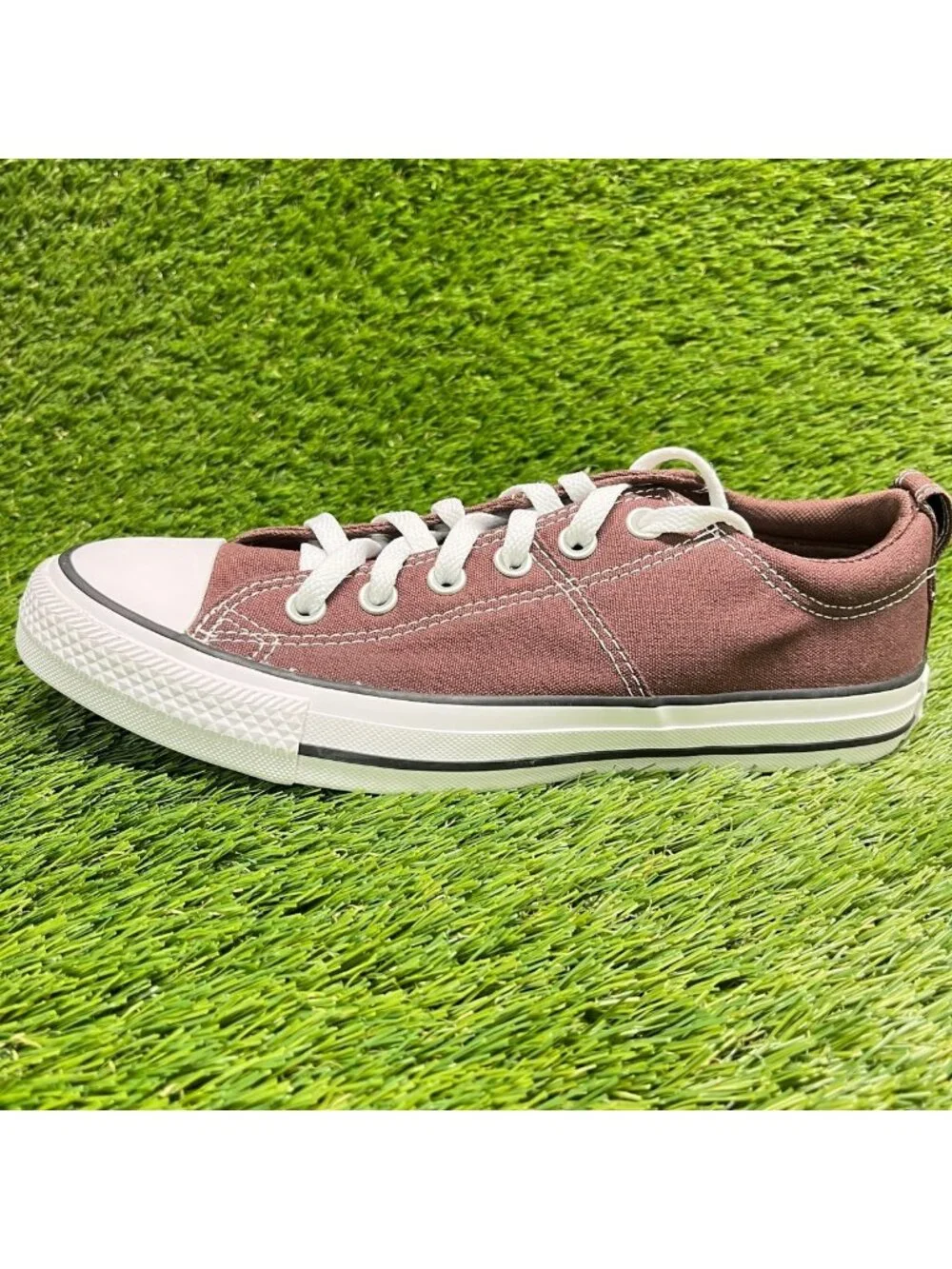 Converse Chuck Taylor All Star Madison Womens Size 9.5 Athletic Shoes Sneakers